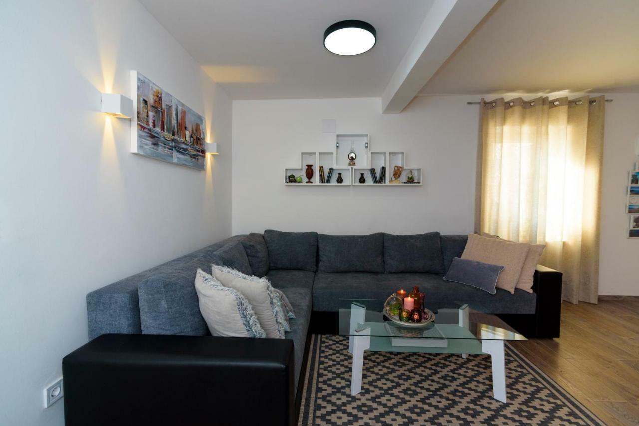 Apartments Magli Kastela Exterior photo